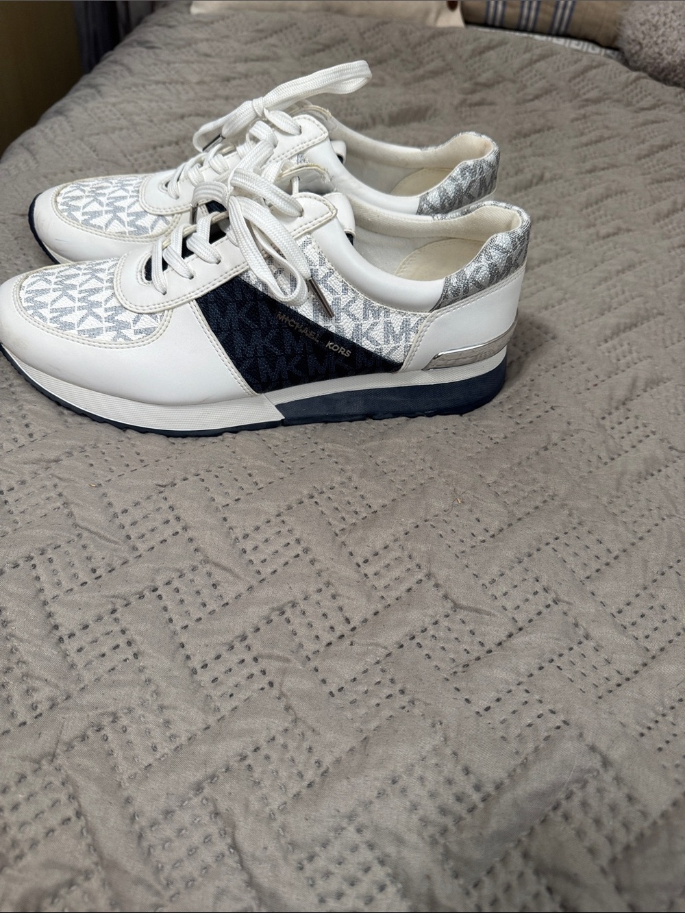 Michael Kors White and Navy MK Logo Lace-Up Sneakers - Picture 2 of 9